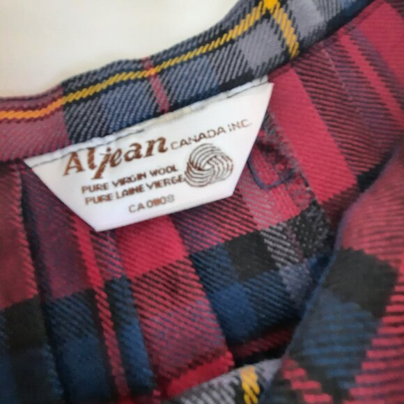 Vintage Pure Virgin wool kilt, beautiful traditional tartan, excellent condition - Picture 7 of 7